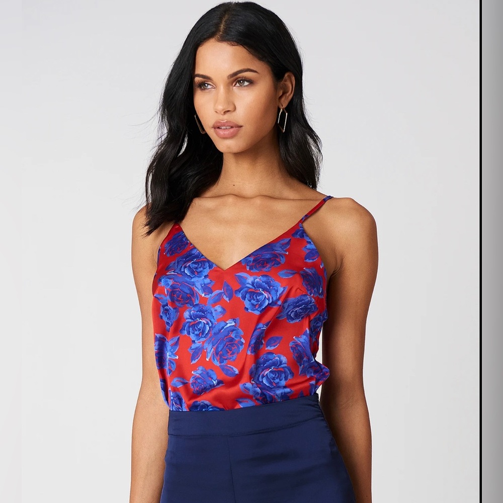 NA-KD V-Neck Floral Camisole Size L/40
